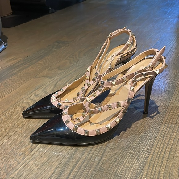 Valentino Rockstud Caged Patent Pump
